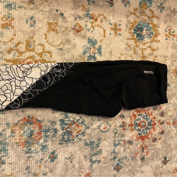 Leggings - Picture 2 of 2